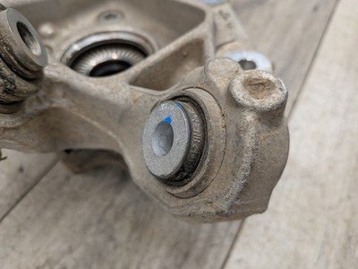 OEM BMW G01 X3 30i 30iX M40iX REAR Left Driver Knuckle Wheel Hub Spindle Bearing