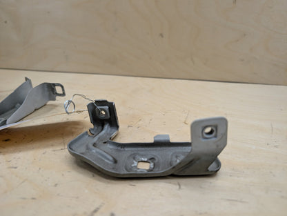 15-20 OEM BMW F80 F82 F83 M3 M4 Left Driver Fender Bracket Mount Carrier SET