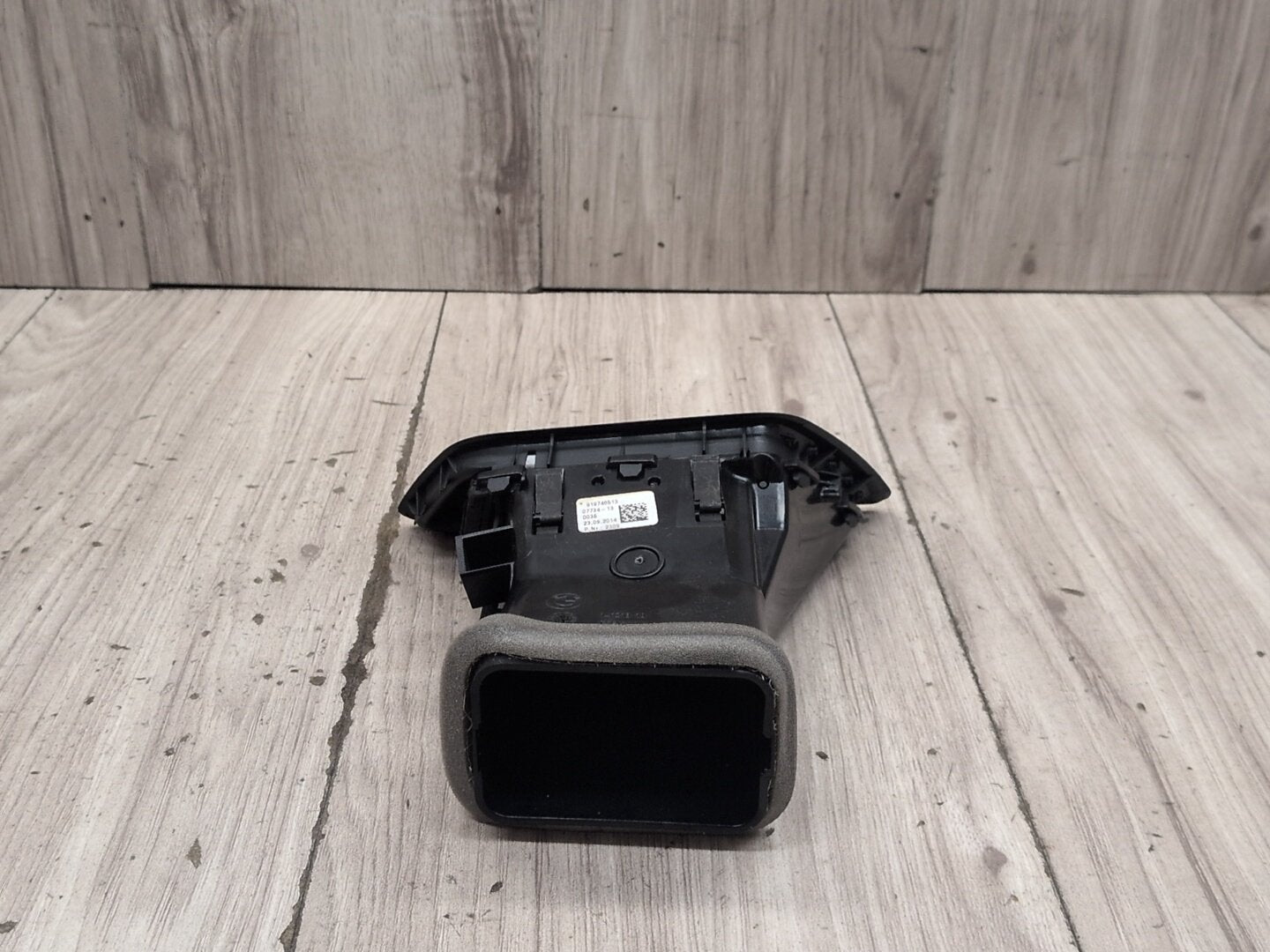 2012-2018 BMW M6 F06 Dashboard Dash Board Right Passenger Air Vent 9197485