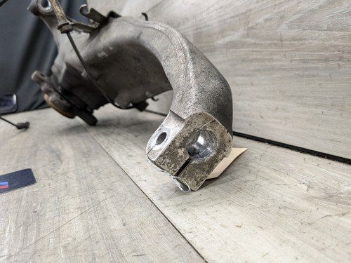 OEM BMW G15 G16 G30 530 540 M550 AWD Front Left Driver Spindle Knuckle Bearing