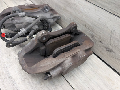 2014-2019 BMW 340 F34 Front Left Right Brake Caliper SET 6850931
