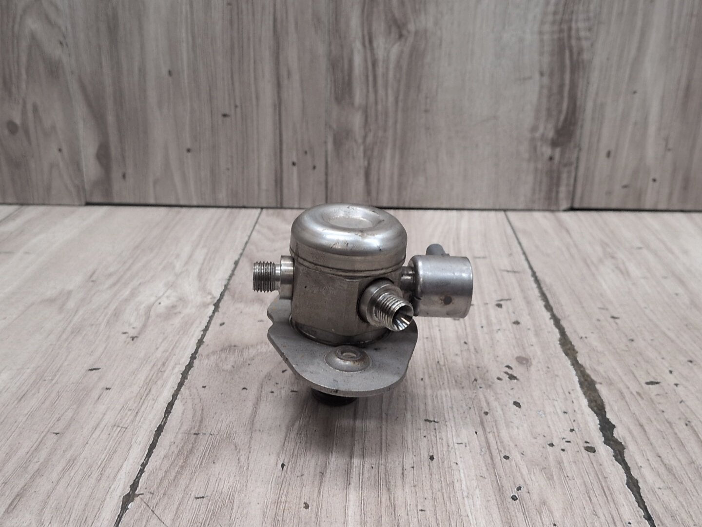 OEM BMW F06 F10 F13 F15 F16 F85 X5 Engine N63 S63 HPFP High Pressure Fuel Pump