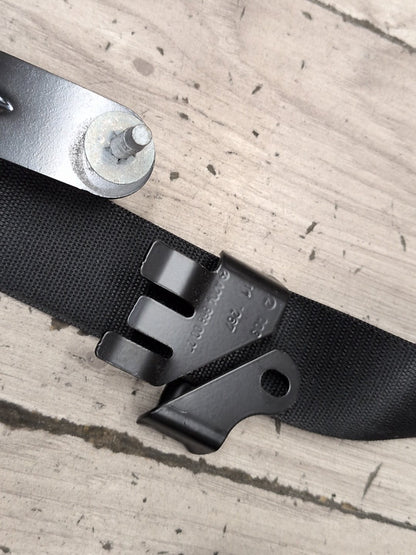 2009-2012 Mercedes-Benz E550 W212 Front Left Driver Seatbelt Seat Belt Retractor 620048200 OEM