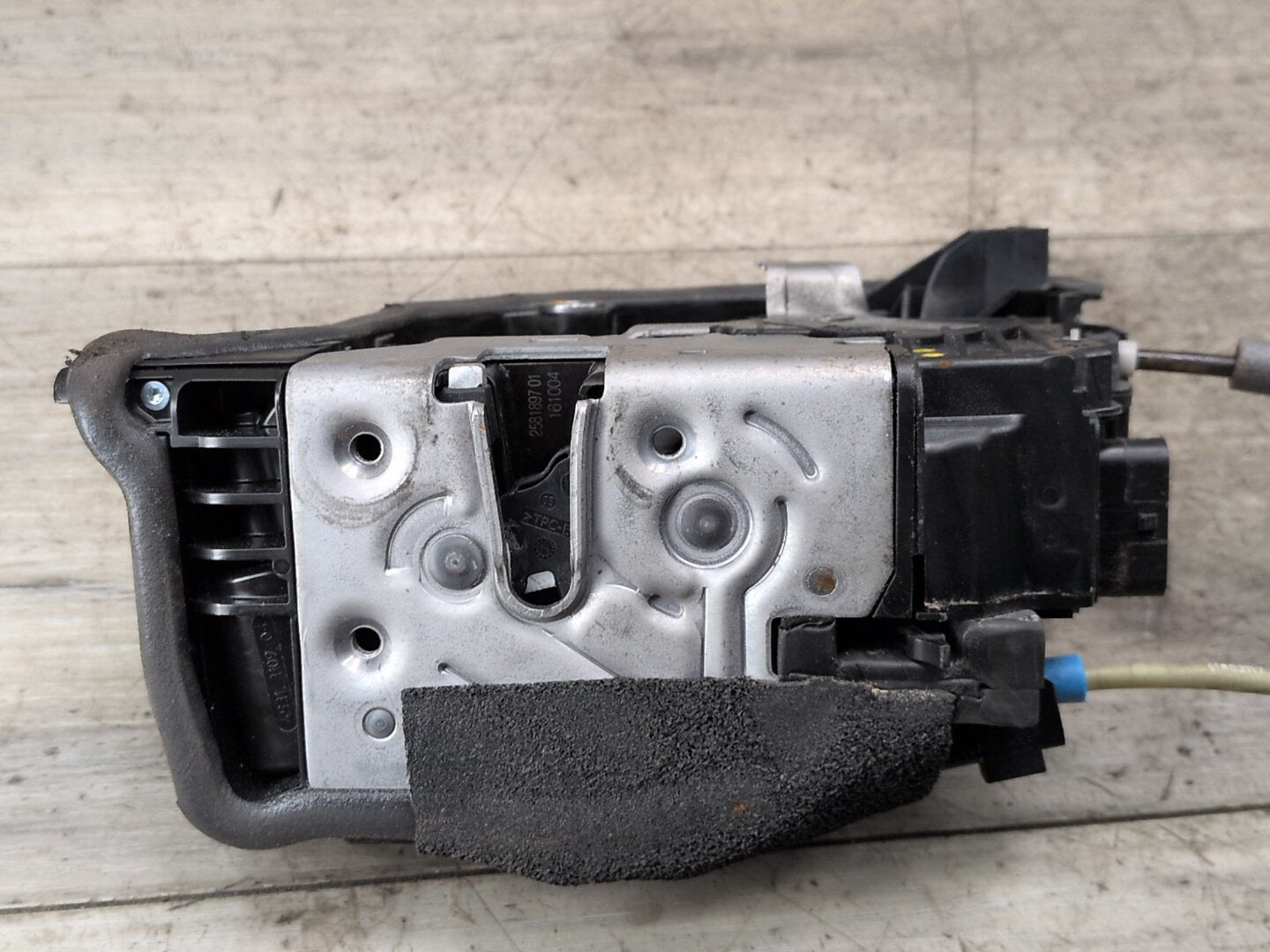 OEM BMW G12 740 750 M760 B7 REAR LEFT DRIVER Door Lock Latch Actuator SOFT CLOSE