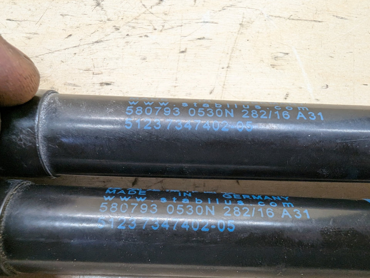2016-2019 BMW 740i G12 Hood Bonnet Gas Strut Shock Supports SET 7347402 OEM