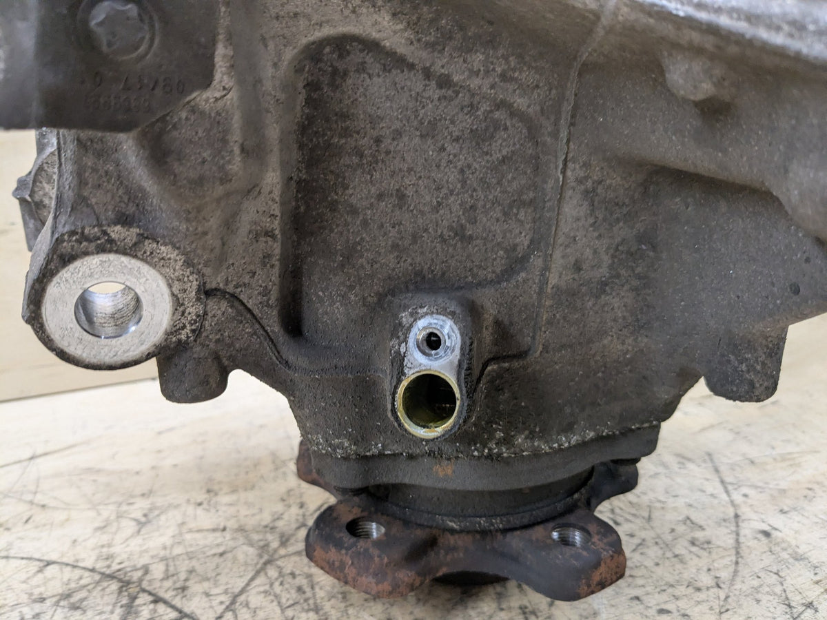 2018-2023 BMW M550i G30 Rear Left Driver Spindle Knuckle w/ Bearing 6866337 OEM