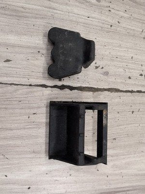 2015-2018 BMW X5 F85 Radiator Lower Mounting Brackets SET 7598791 OEM