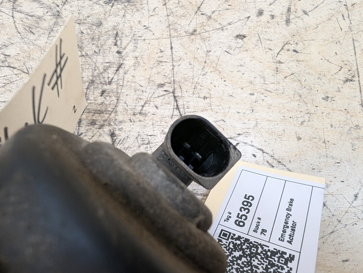 OEM BMW F90 G07 G12 G30 G80 G82 G83 M3 M4 M8 Rear Parking Brake Actuator Motor