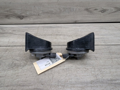 2009-2015 BMW 750Li F02 Alarm Horns SET 7284482