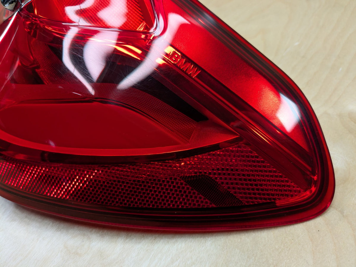 16-19 OEM BMW G11 G12 740 750 M760 B7 Rear Right Passenger Outer LED Tail Light