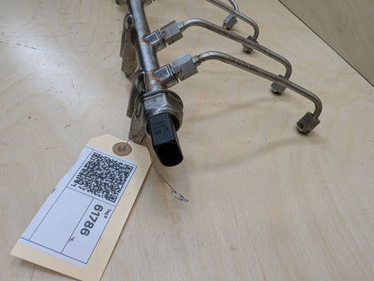 2007-2013 BMW E93 335i N54B30A Engine Motor Fuel Injector Rail Line 7575480