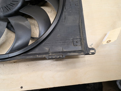 2012-2018 BMW 320i F30 Radiator Fan Shroud Housing w/ Motor 8641963