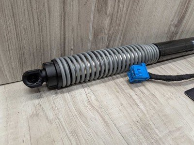 16-19 OEM BMW G11 G12 740 750 Right Passenger Electric Trunk Lid Shock Strut