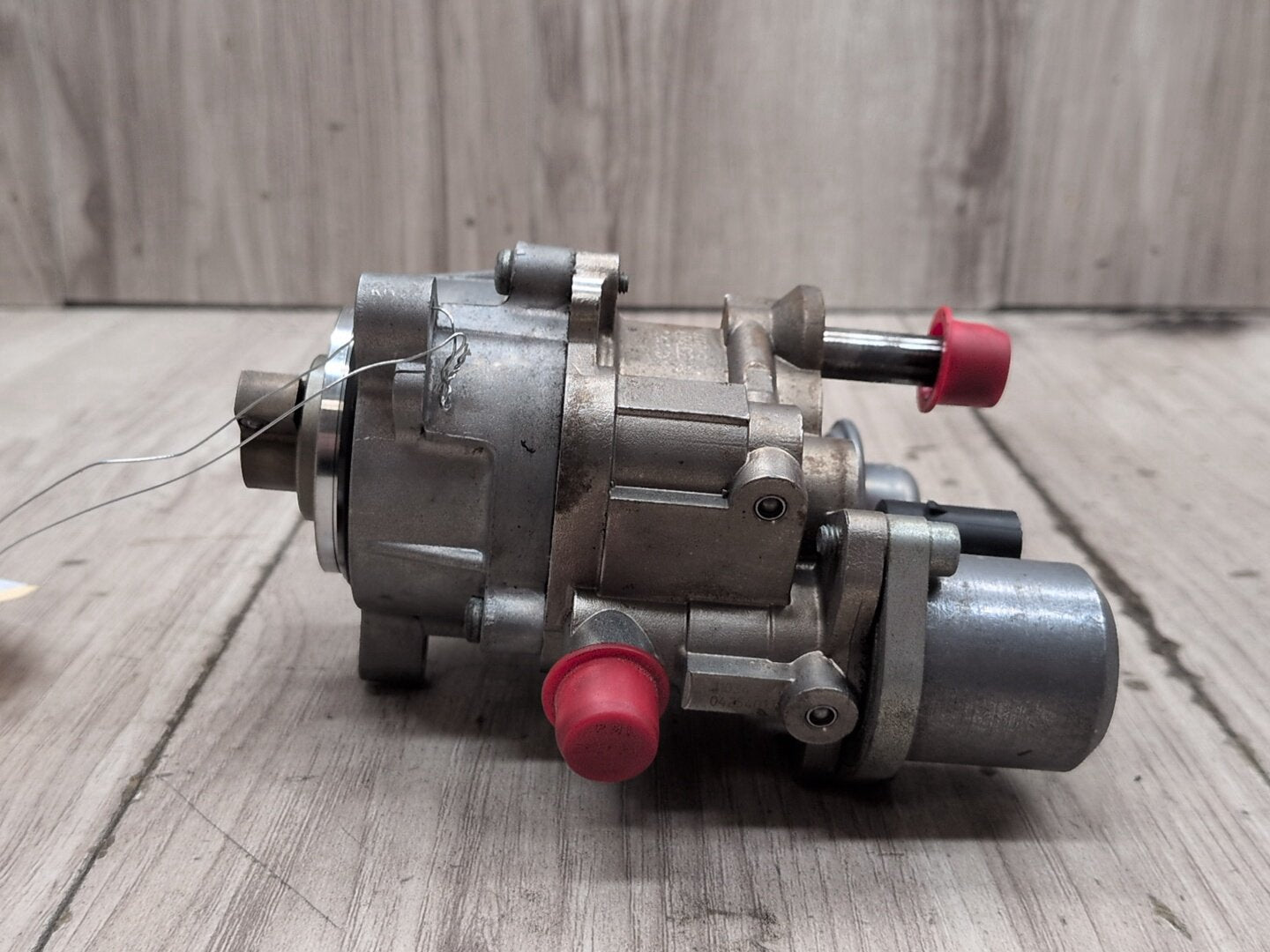 OEM BMW E60 E70 E82 E90 E92 F02 F10 Engine N54 N55 HPFP High Pressure Fuel Pump