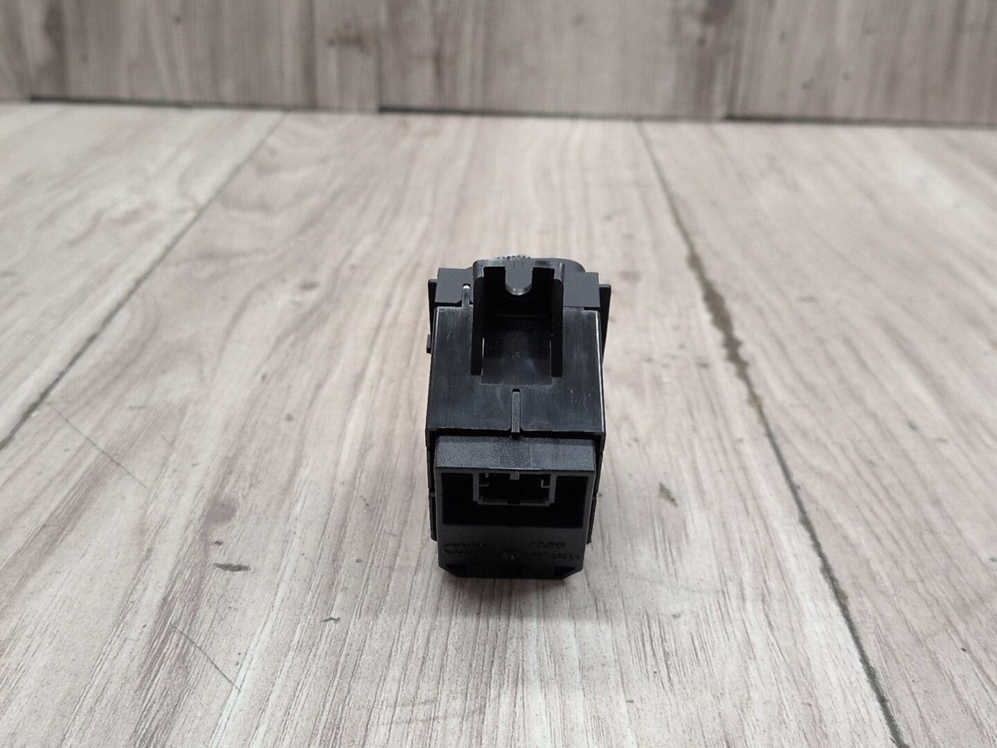 17-19 OEM Audi A4 A5 S4 S5 Center Console Radio Media Volume Control Switch