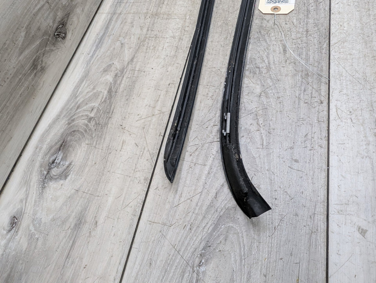 2006-2011 BMW 328i E90 Front Left Right Side Windshield Drip Trim Molding SET 7179253