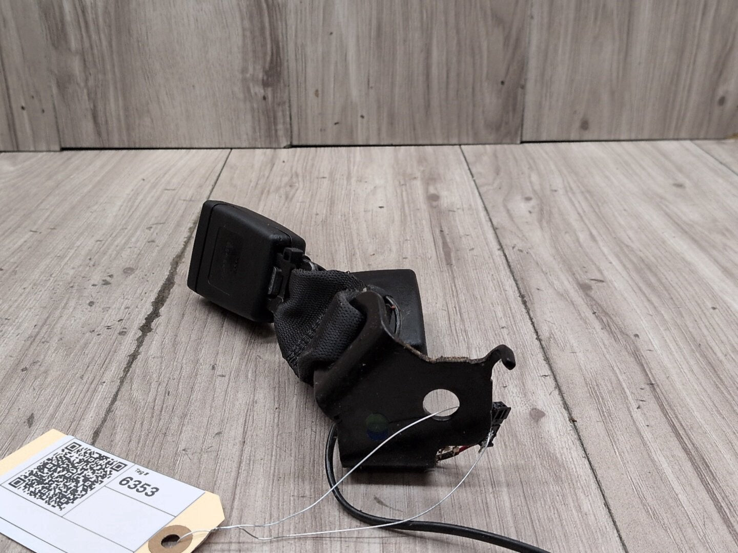 2018-2024 BMW X3 G01 Front Left Driver Seatbelt Seat Belt Buckle 7414288