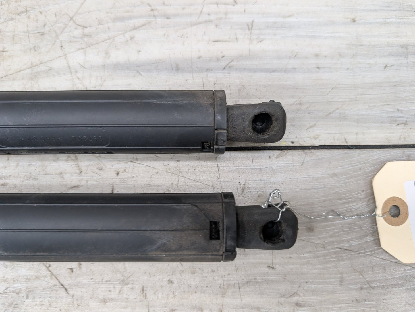 2007 - 2013 BMW X5 E70 Rear Left Right Liftgate Trunk Lid Strut Shock Supports SET  N62B48B