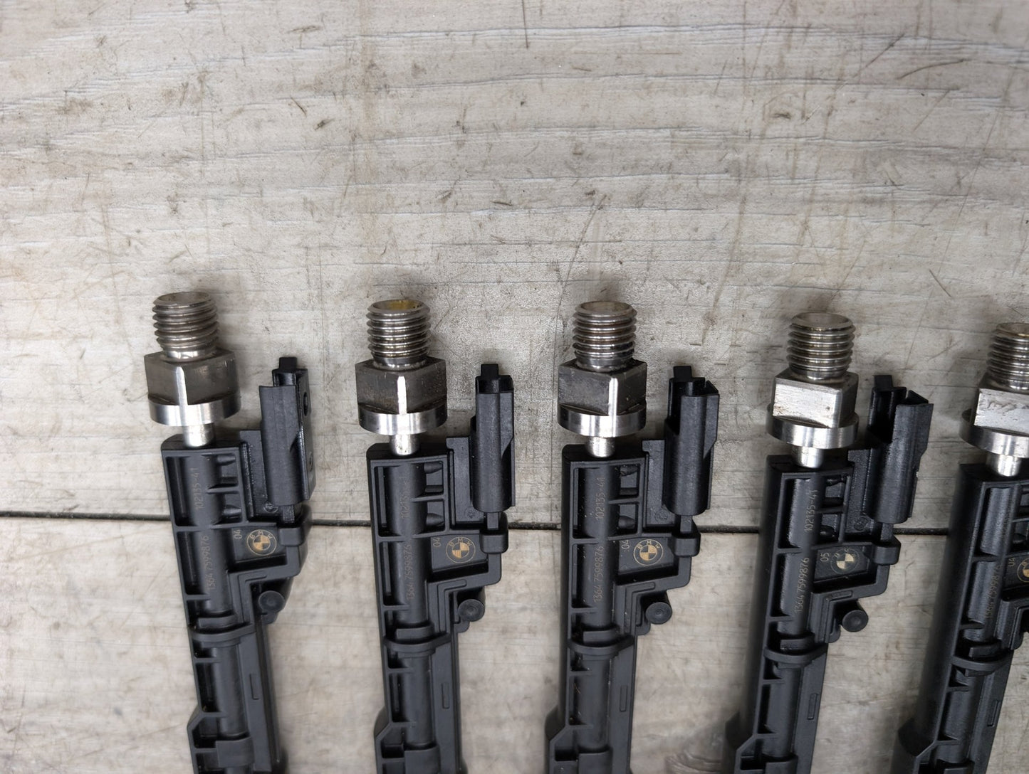 2009-2015 BMW 750Li F02 Engine Motor Fuel Injector SET 7599876