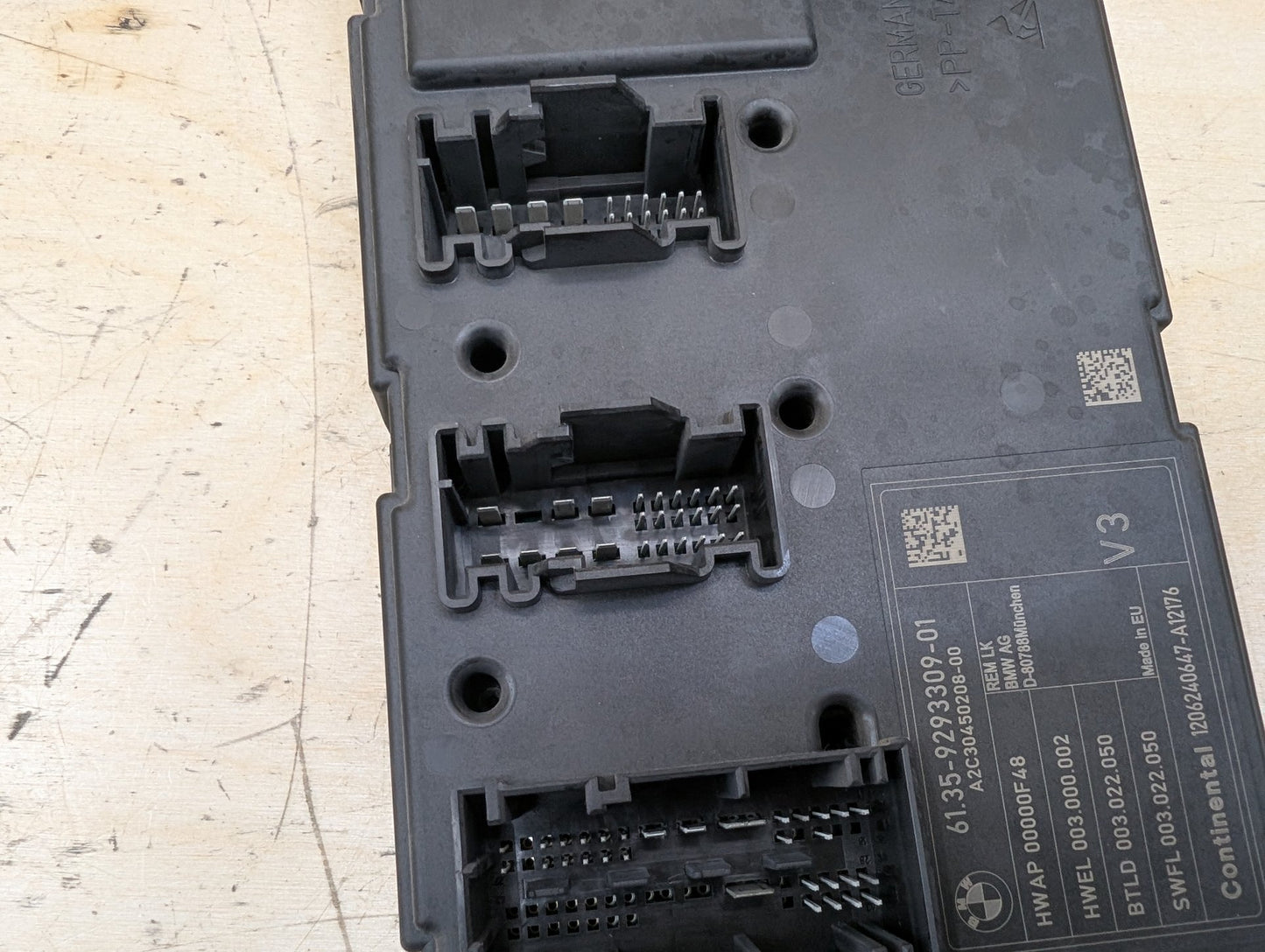 2012-2018 BMW 328i F30 BCM Body Control Module 9293309
