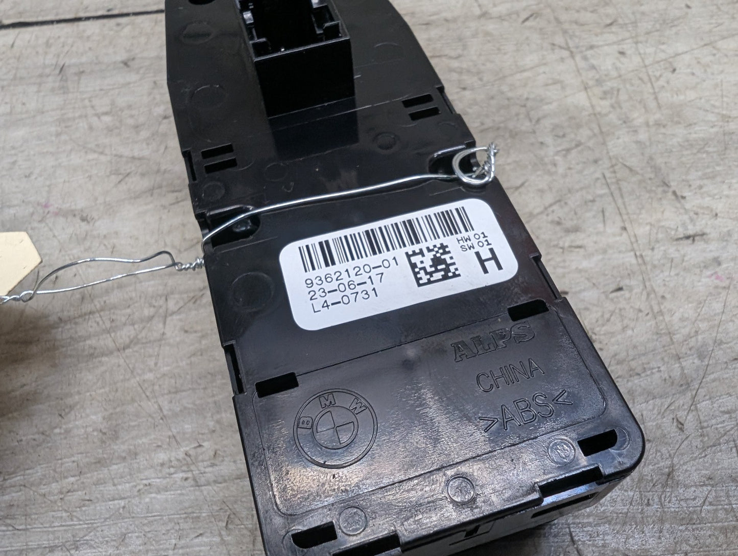 2014 - 2019 BMW 340 F34 Front Left Driver Door Master Window Switch 9362120 B58B30M0