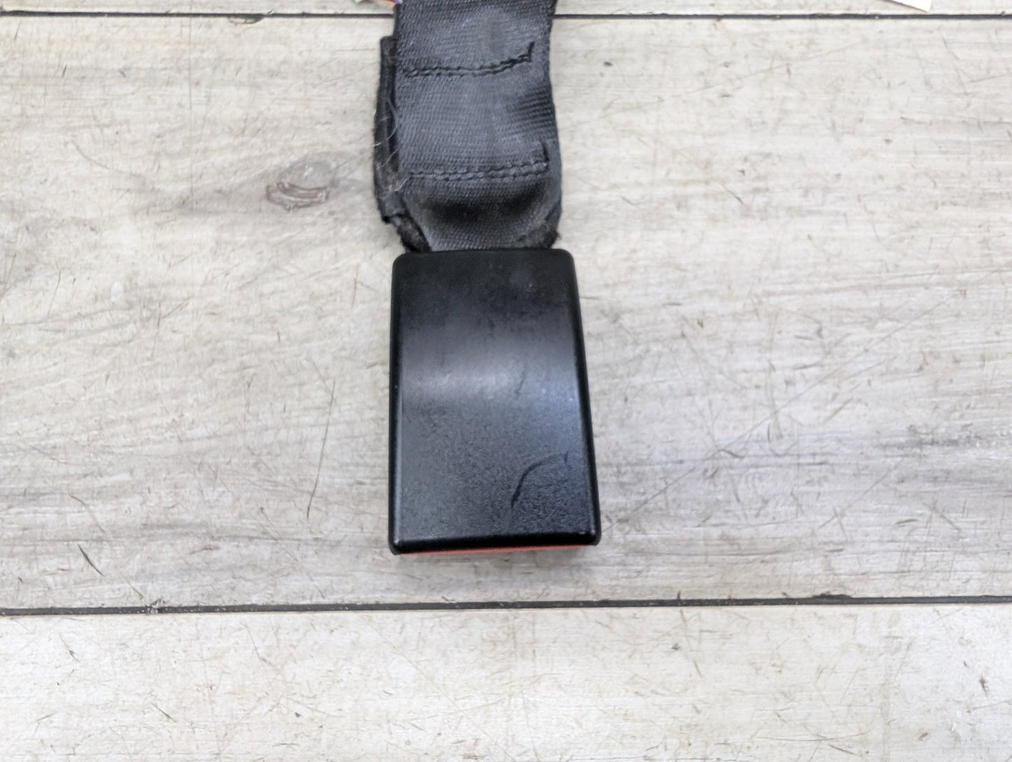 OEM BMW F90 M5 G30 530 540 M550 Rear Center Middle Seatbelt Seat Belt Buckle