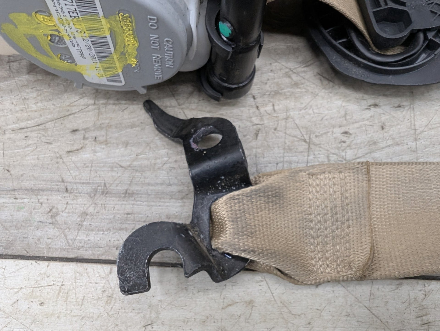 2011 - 2017 BMW X3 F25 Front Right Passenger Seatbelt Seat Belt Retractor 7258434 N55B30M0
