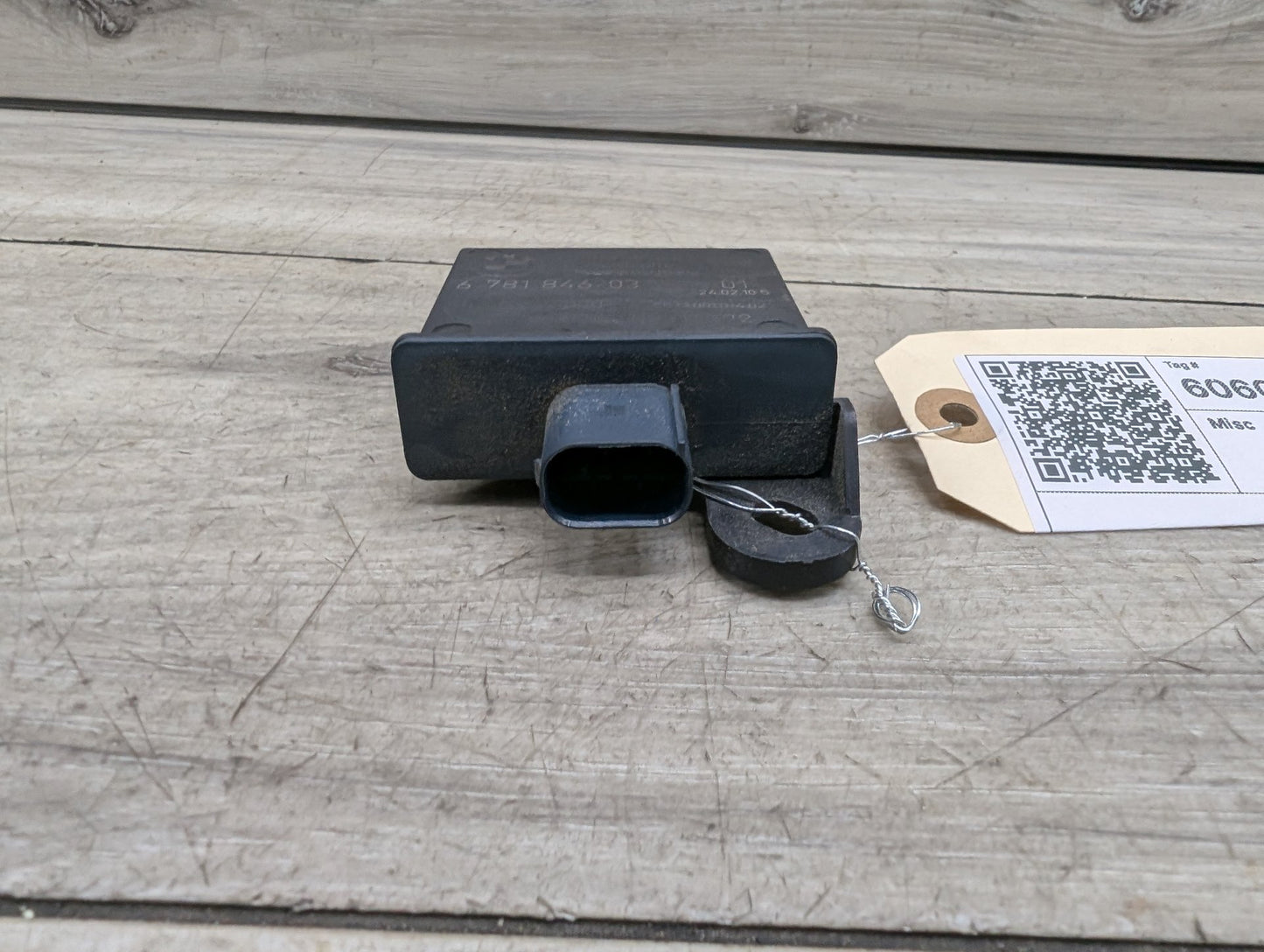 OEM BMW E70 E90 E92 X5 Trigger Transmitter Tire Pressure Monitor Sensor TPMS RDC