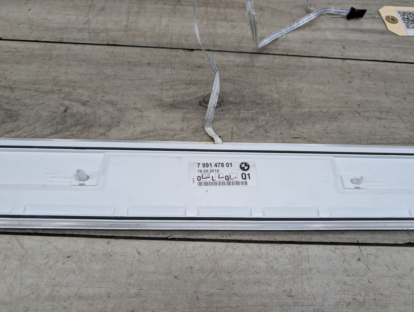 2016 BMW 750Li G12- Front Left or Right Door Sill Scuff Plate Entrance PN: 7991478