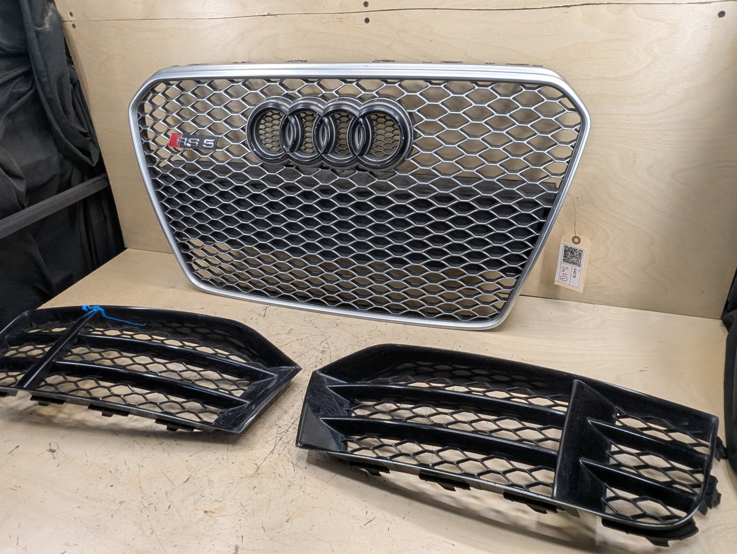 2011-2017 Audi RS5 8T Front Left Right Center Bumper Cover Grilles SET 8T0853651J OEM