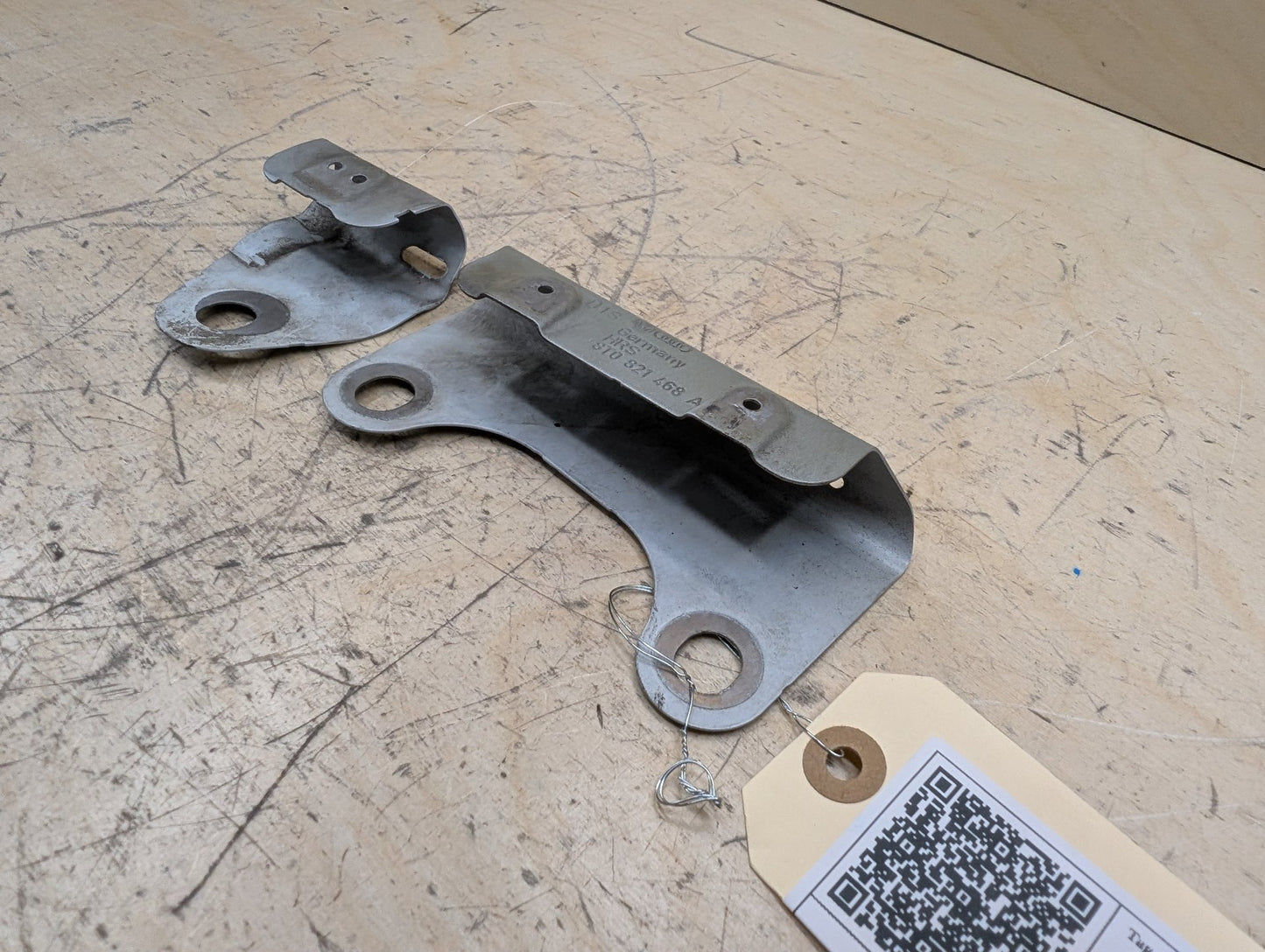 2011-2017 Audi RS5 8T Front Right Passenger Fender Brackets SET 8T0821468A OEM