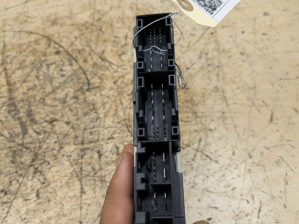 16-19 OEM BMW G11 G12 740 750 B7 Left Driver or Right Passenger Seat Module