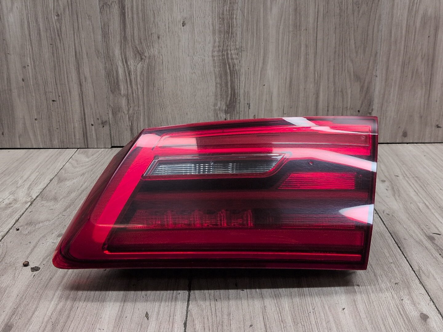 17-20 OEM BMW F90 G30 530 540 M550 M5 Rear Right Passenger Trunk Tail Light