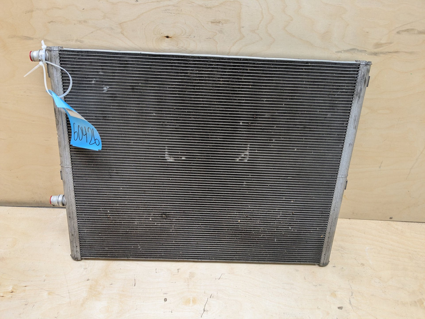 2017-2023 BMW 530i G30 Cooling Radiator 8484638