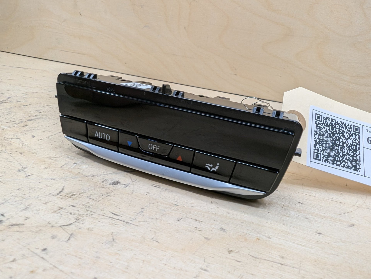 OEM BMW G20 G22 G23 G26 G80 G82 G83 Rear AC Air Climate Control Switch Module