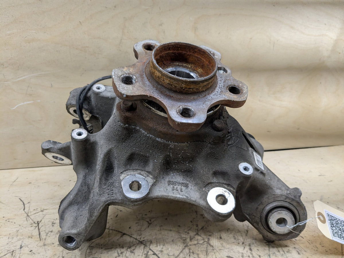 2016-2019 BMW 740i G12 Rear Left Driver Spindle Knuckle w/ Bearing 6861135 OEM