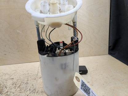 2008-2013 BMW 135i E88 EKP Fuel Pump Module 6765717 OEM