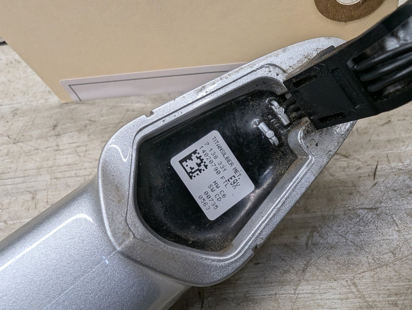 2007-2013 BMW X5 E70 Front or Rear Left Driver Exterior Door Handle w/ Comfort Access Silver