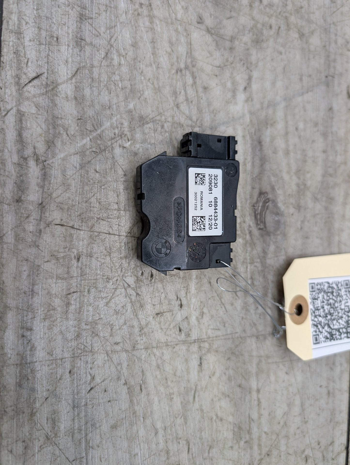 2019-2026 BMW X5 G05 Steering Wheel Control Module 6884433