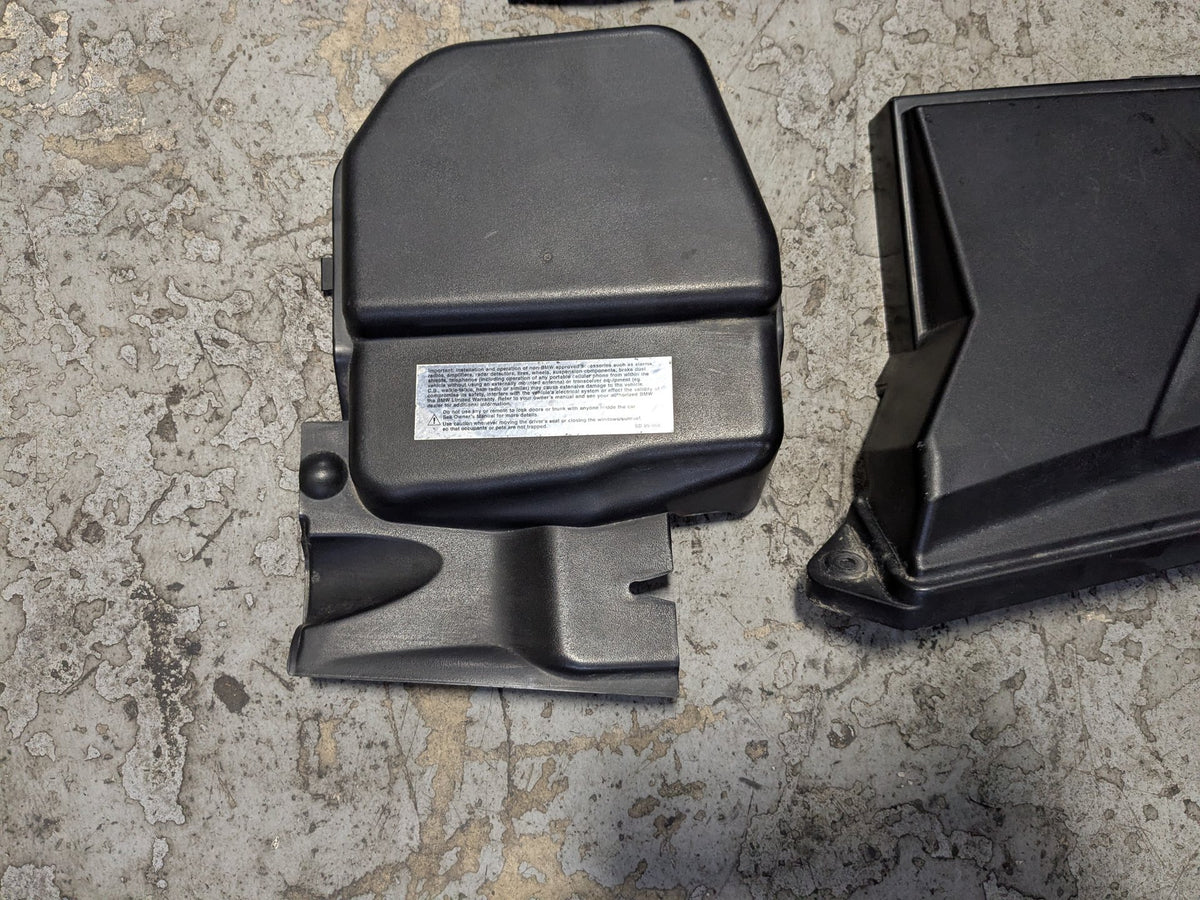 2008-2013 BMW 135i E88 Left Right Side Cowl Covers SET 6925018 OEM