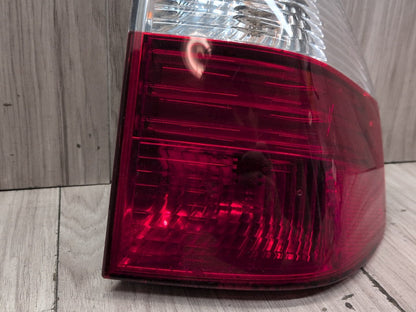 2004-2010 BMW X3 E83 Rear Right Passenger Outer Tail Light 7162212