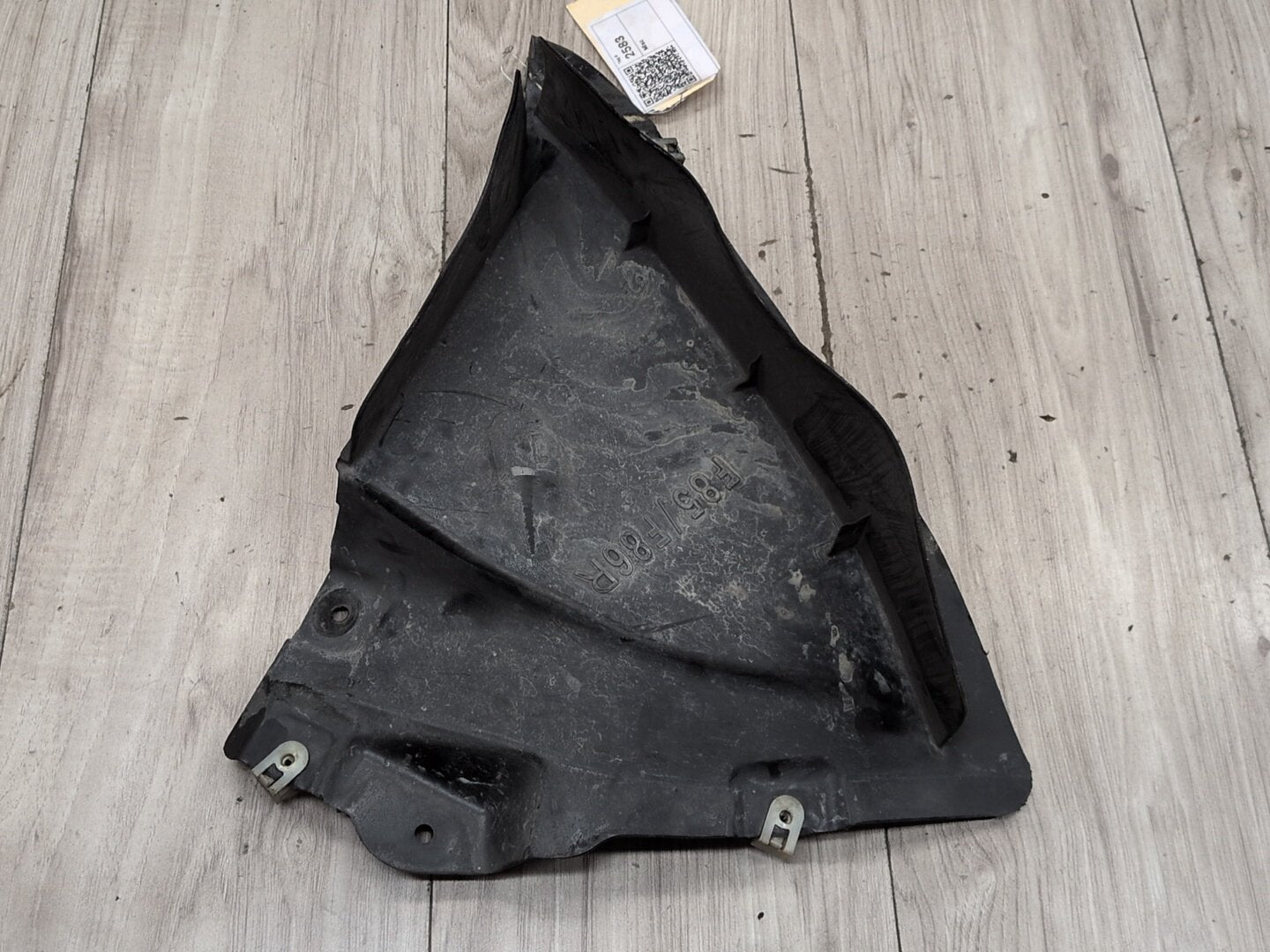 2015 - 2019 BMW X6 F86 Front Right Passenger Bumper Mud Flap 8056384 S63B44T2