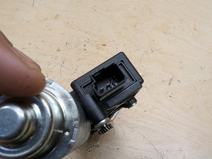 OEM BMW F02 F06 F10 F13 F16 F22 F30 F32 F36 F80 F82 Sunroof Glass Motor Drive