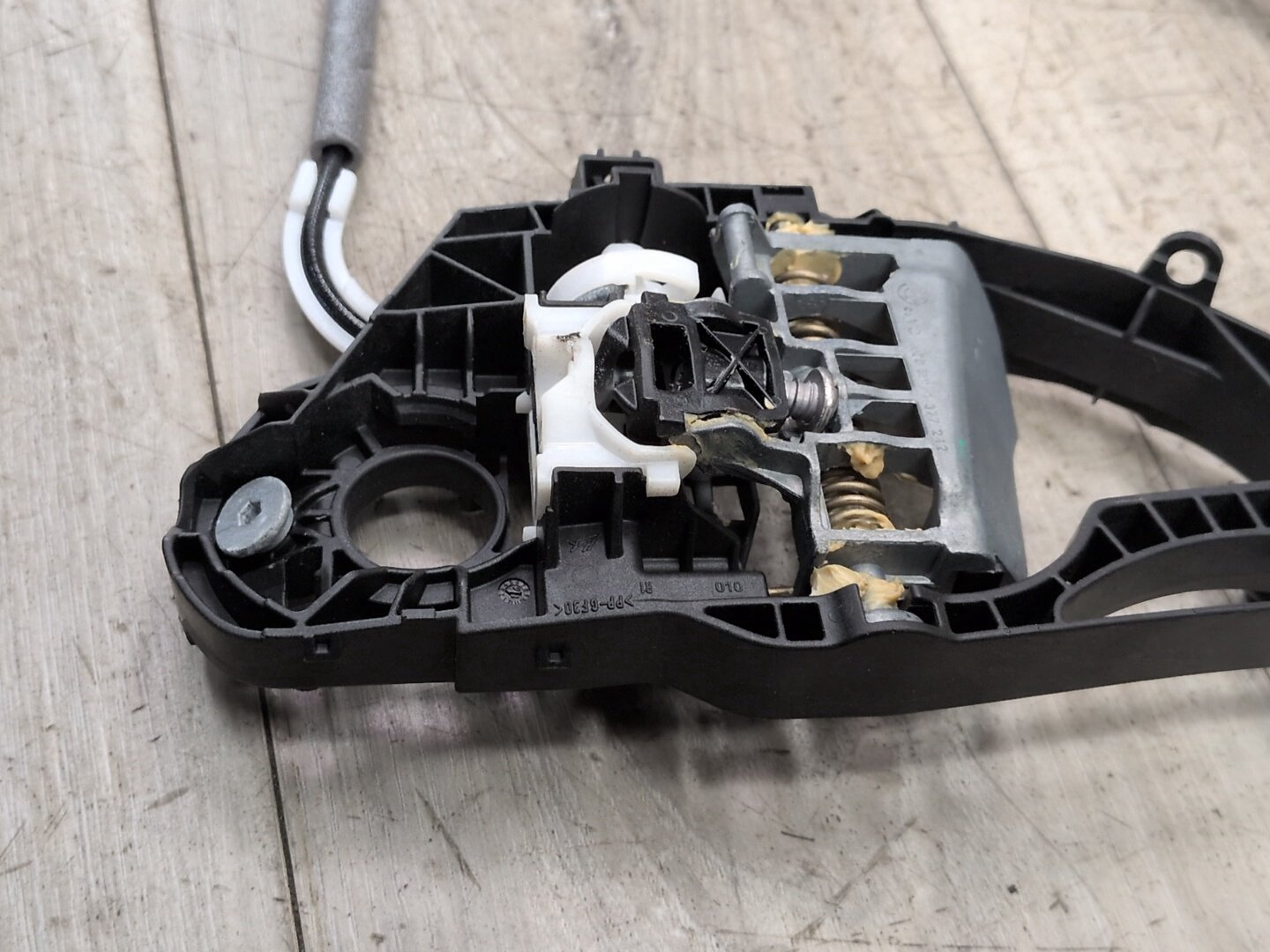 16-22 OEM BMW G11 G12 FRONT RIGHT PASSENGER Door Lock Latch Actuator SOFT CLOSE