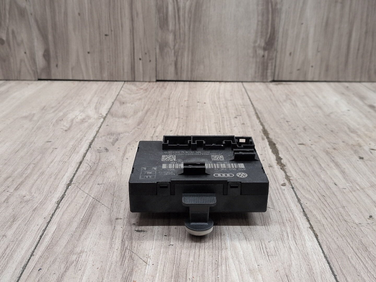 10-13 OEM AUDI A4 S4 Rear Left or Right Window Control Module