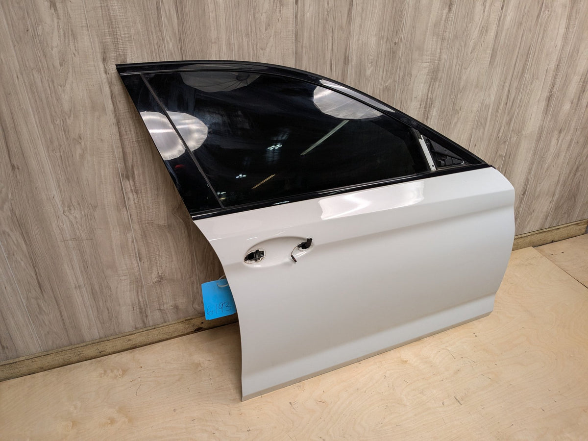OEM BMW F90 G30 530 540 M550 M5 Front Right Passenger Door Shell Panel