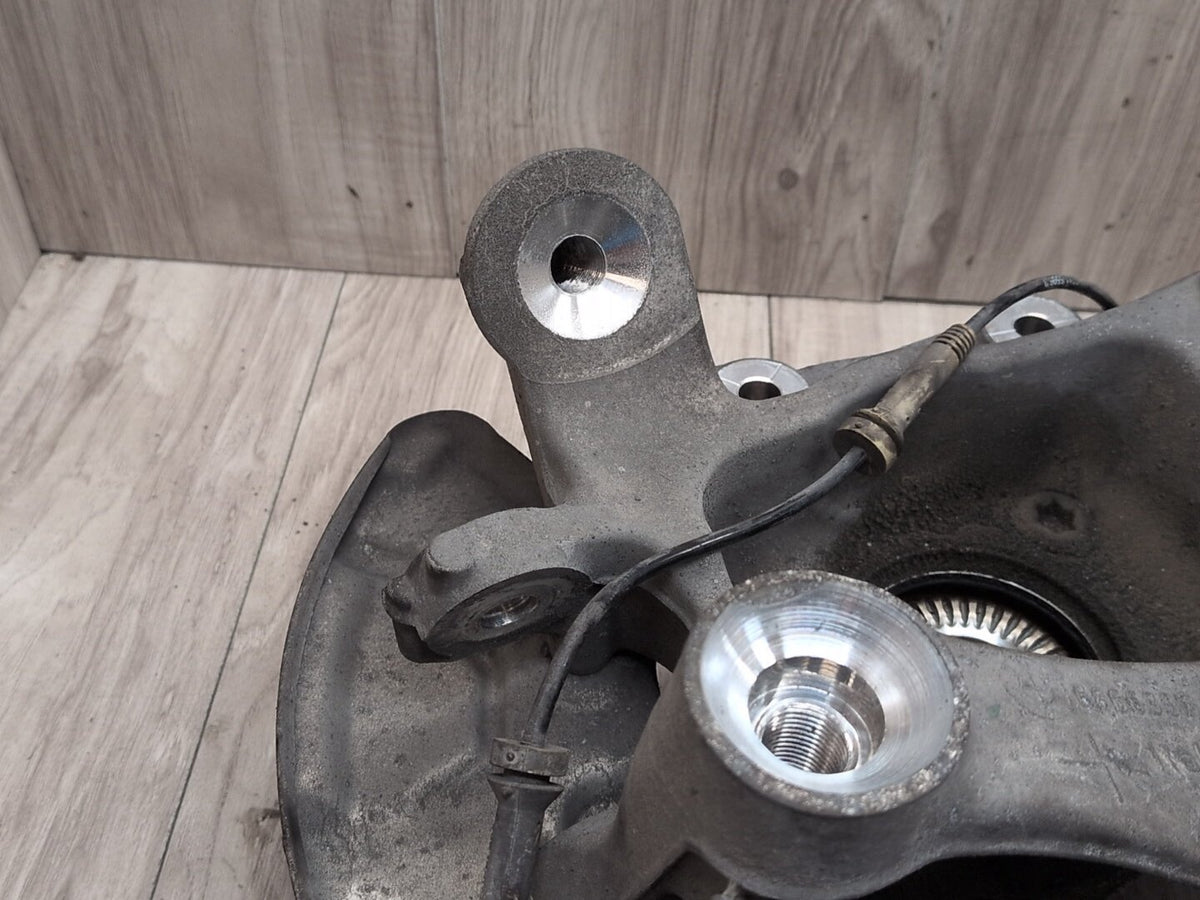 2017-2023 BMW M550i G30 Rear Left Driver Spindle Knuckle w/ Bearing 6866337 OEM