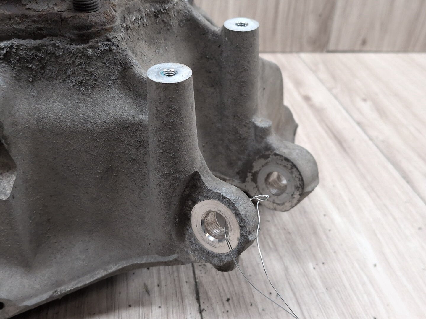 OEM BMW F95 G05 G06 G07 G09 X5 X7 Front Left Driver Hub Spindle Knuckle Bearing
