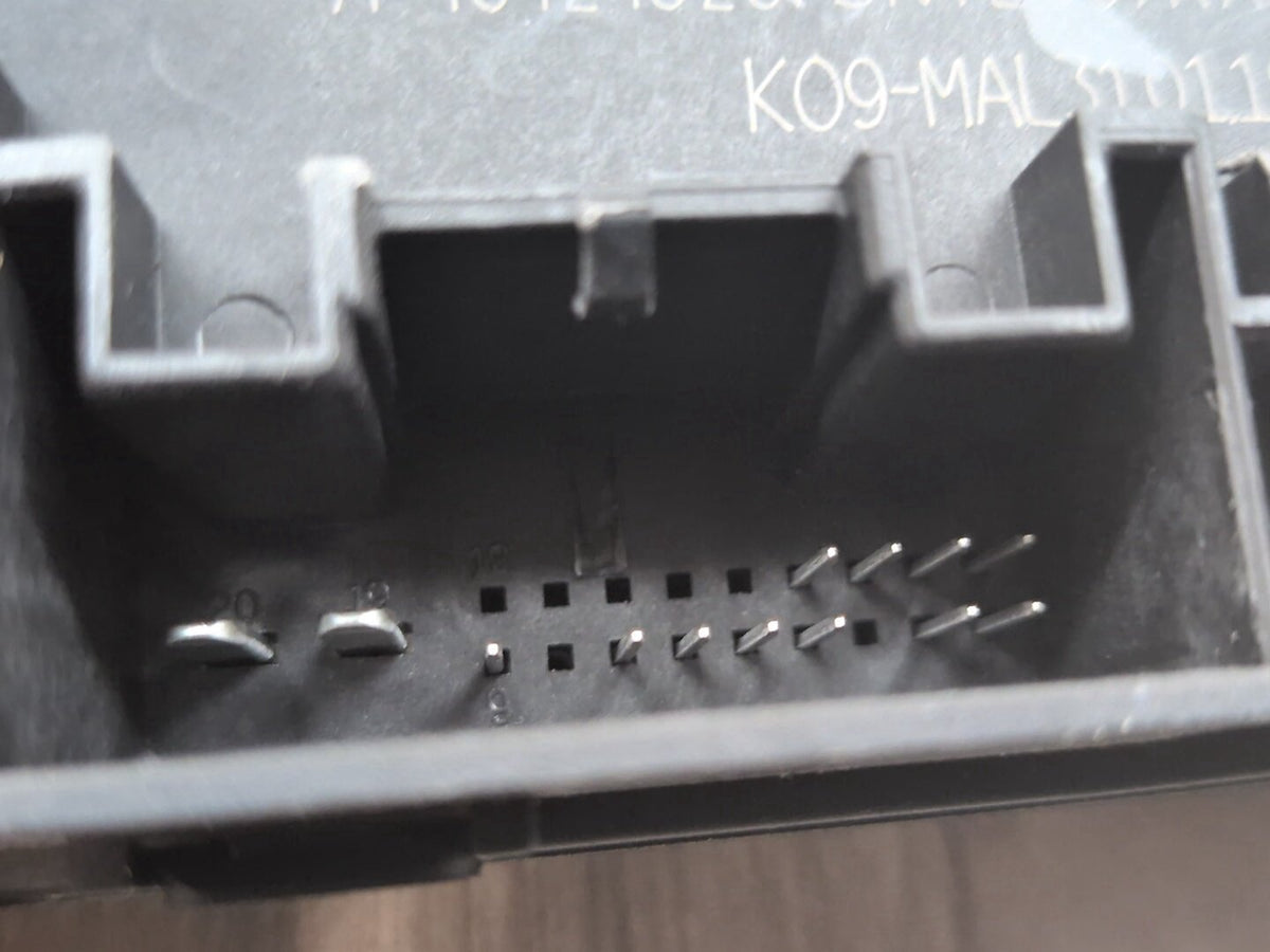 15-18 OEM Audi Q3 Front Rear Left or Right Door Window Control Module 8X0959795C