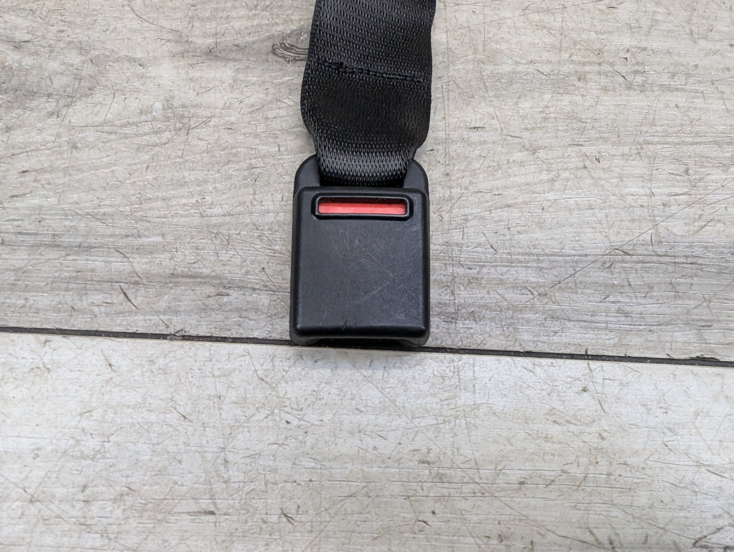 17-23 OEM BMW G30 530 F90 M5 Sedan Rear Left 2nd Row Center Seat Belt Buckle
